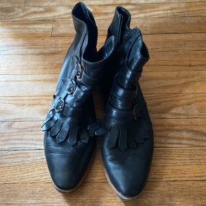 Modern vice leather boots used but still have a lot of life